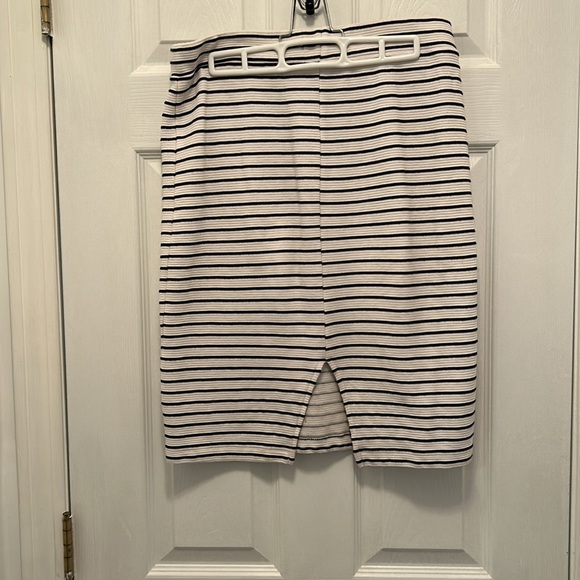 Soyaconcept Striped stretchy skirt - Picture 2 of 2